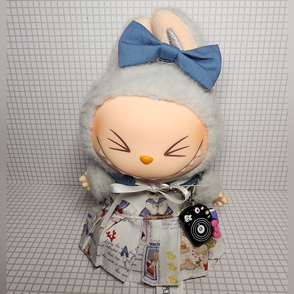 Brand New Labubu  Mini Plus Clothes With Bow & Accessories.